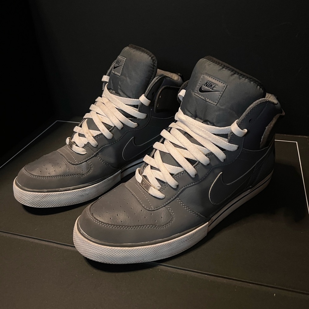 Nike Gray Low-Top Sneakers with Suede Finish